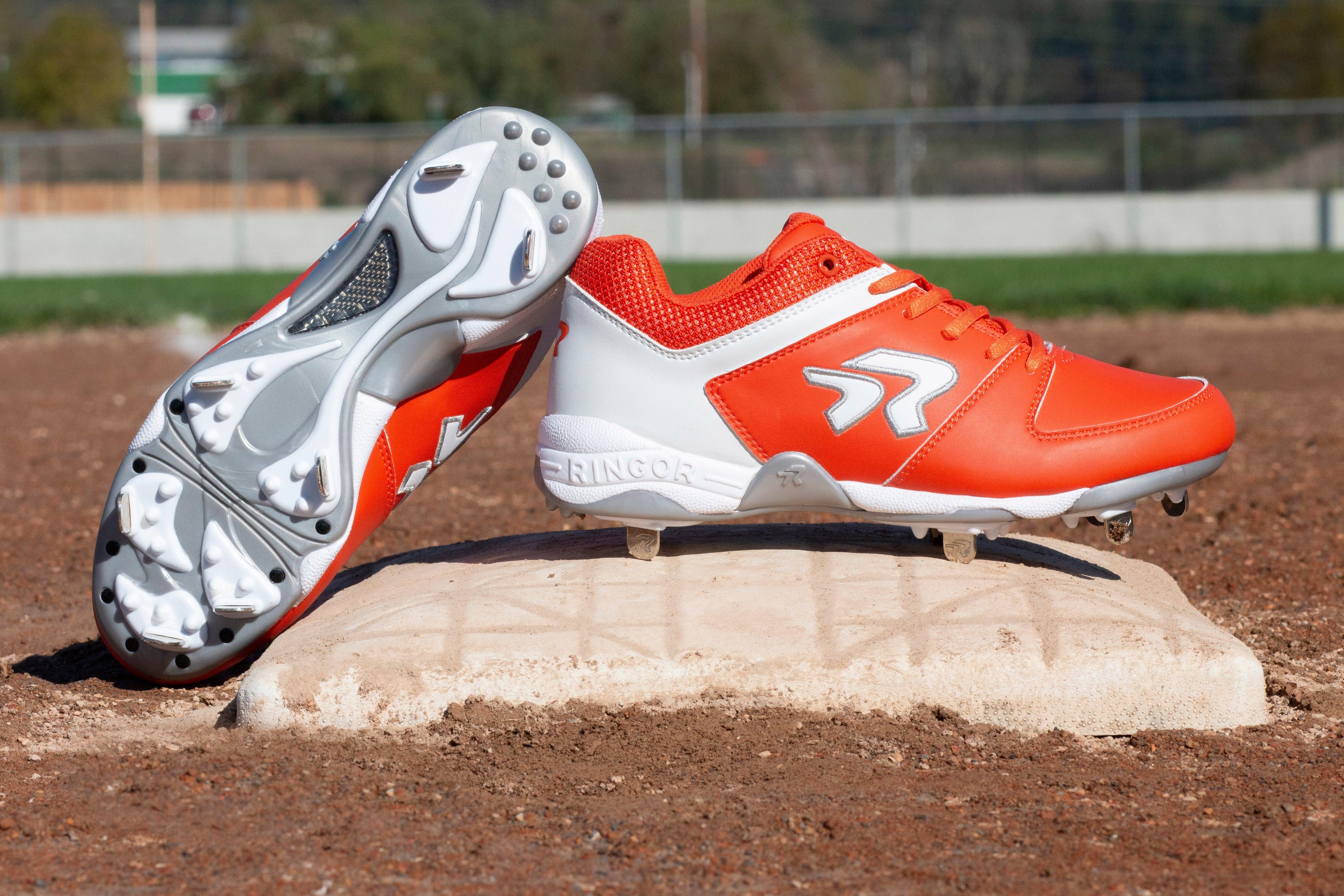 Women's Ringor Flite Softball Spikes with Pitching Toe